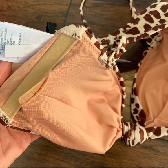 J Crew | New Knot bandeau bikini top in leopard print - Picture 3 of 4